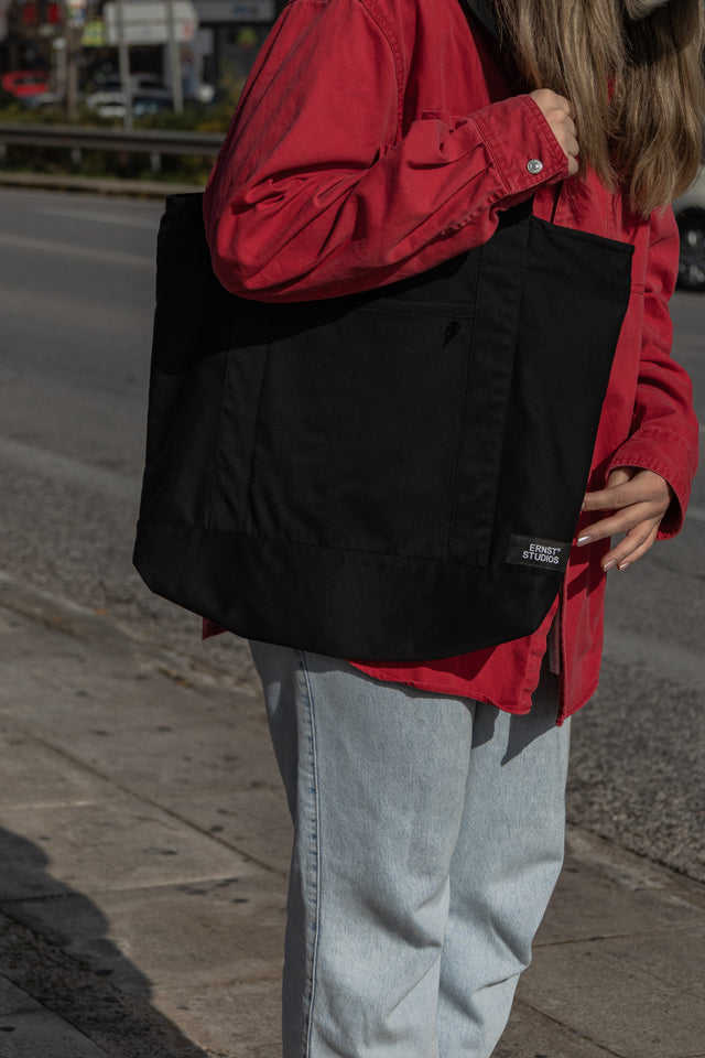 Ernst Tote - Medium/ Black