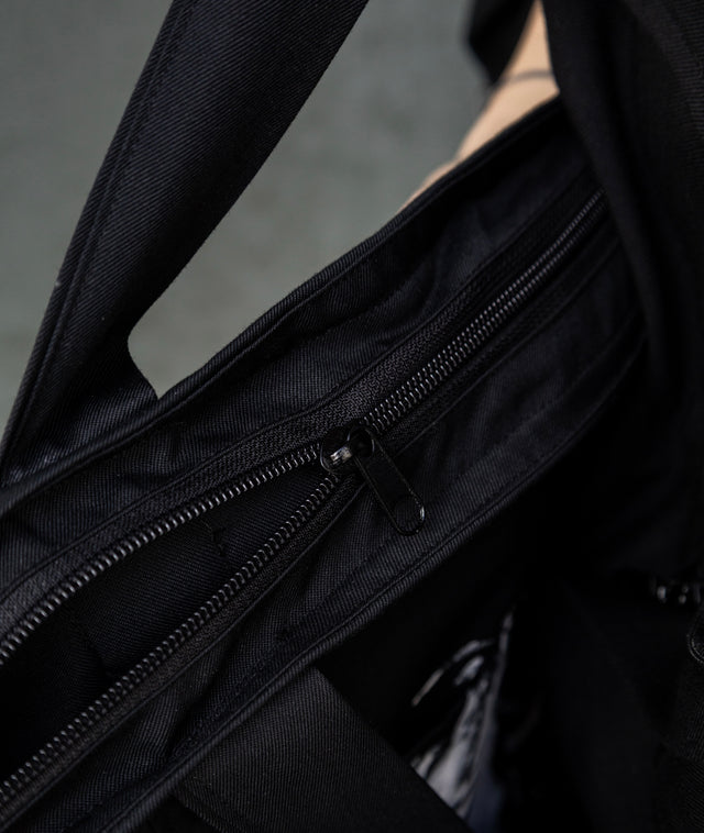 Ernst Tote - Medium/ Black